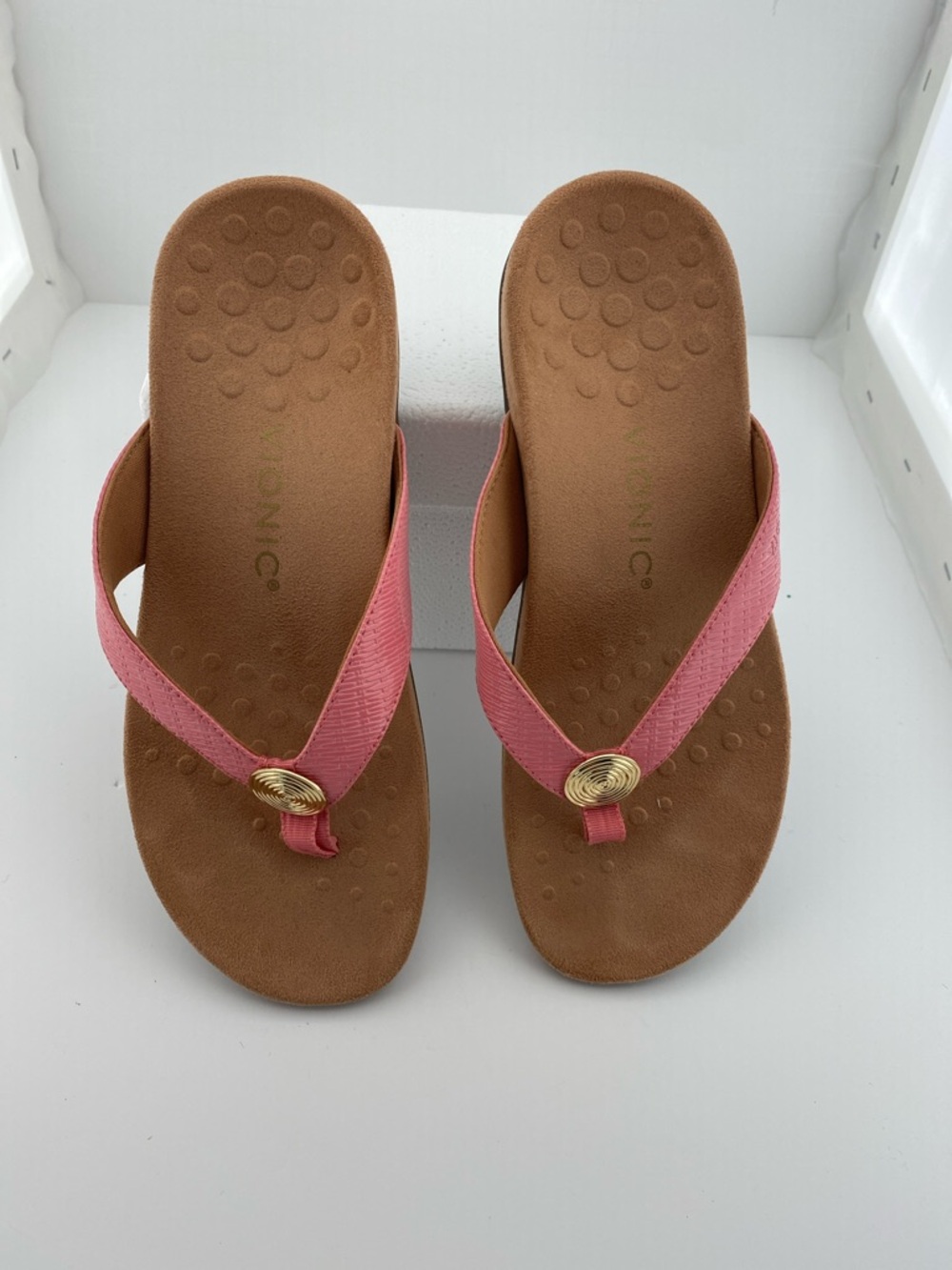 Vionic Pink Thong Sandals with Gold Medallion